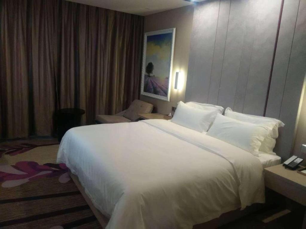 Lavande Hotel Nanchang Ai XI Hu Subway East Station Branch Ngoại thất bức ảnh